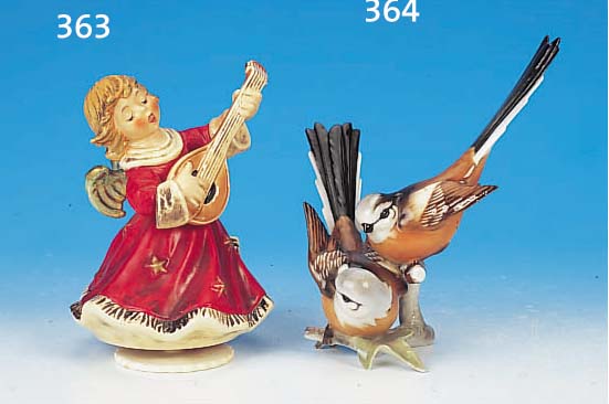 SPIELUHR, GöBEL, NACH 1964, IN FORM EINES SINGENDEN ENGELS M. LAUTE, HALTERUNG F. KERZE,DREHT SICH U. SPIELT "STILLE NACHT", H. CA. ...