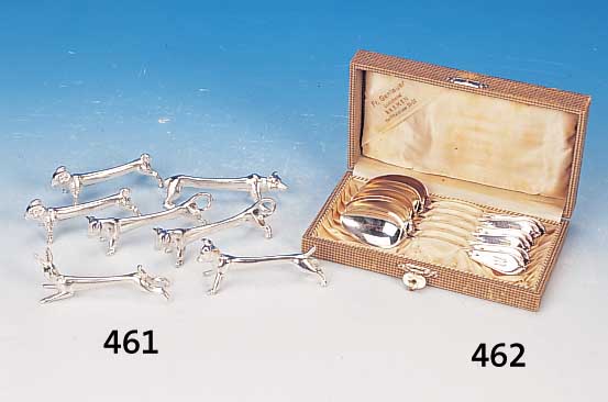 12 Messerbänkchen, Frankreich, 20er Jahre, Metall versilbert, in Tierform, L. ca. 8 cm