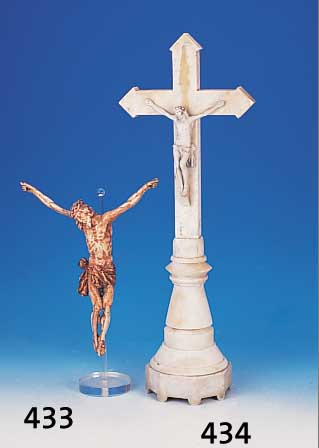 Christusskulptur, süddeutsch, 18. Jh., Holz geschnitzt, Reste alter Fassung, ein Arm lose, L. 36 cm