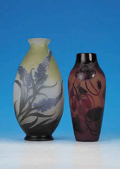 BLUMENVASE, GALLé, UM 1908/10, FARBLOSES GLAS, PARTIELL GRüNER INNENüBERFANG,BLAU UND GRüN üBERFANGEN, BLUMENDEKOR, GE- ...