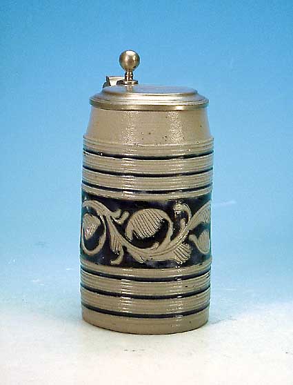 ZINNDECKELKRUG, DEUTSCH, UM 1830/40 STEINZEUG, BLAU GLASIERT, RITZDEKOR, ZINN- DECKEL, H. 22.5 CM