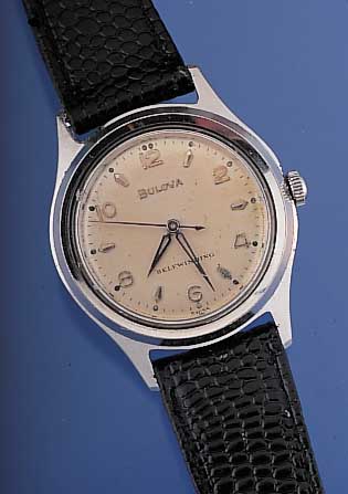 Konvolut: 2 BULOVA Herrenarmbanduhren Modell Selfwinding, 1 x Metall m. GG-Auflage, Edelstahlschr.-Boden, 17 St., Zentralrotor, Kal. 10CSC; ...