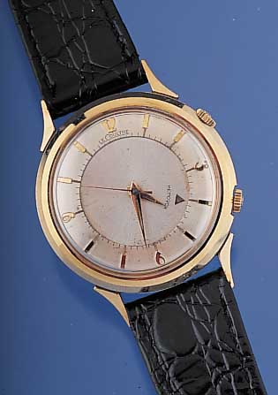 LE COULTRE Armbandwecker Model Memovox, Ref.-Nr. 3026/314480, Schweiz/USA um 1958, Edelst., Lünette u. Bandanst. m. GG-Auflage, vers. ...