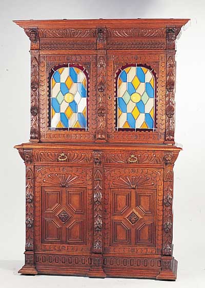 Aufsatzbuffet, flämisch, um 1880/90, Eiche massiv, Mittelteil fehlt, mit Bleiglas- scheiben, leichte Altersspuren, sehr prunkvollca. 206 x ...