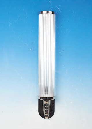 Paar Wandlampen, Frankreich, 40er Jahre, verchromte Metallmonturen, eingesetzte Glas- stäbe, je zwei Brennstellen, L. je ca. 77 cm, B. ...