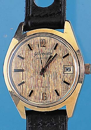 Konvolut: 2 Glashütte Herrenarmbanduhren, Automatik, Modell Spezimatik, versch. Desing, beide Metallgeh. hartverg., Edelst.-Böden gedr., ...