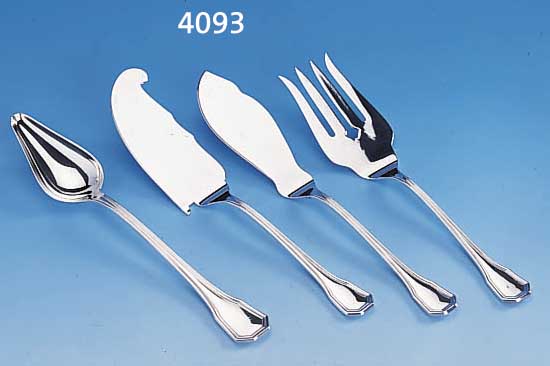 7 VORLEGETEILE, 925ER SILBER, BEST. AUS: 2 FISCHVORLEGETEILE, 1 SOßENLöFFEL, 2 FLEISCH-SPIEßE U. 2 TORTENSCHAUFELN, SEHR GUTER ZU- STAND, ...
