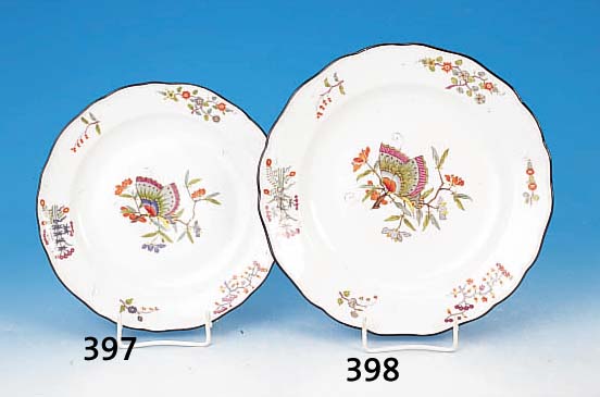 TELLER, MEISSEN, UM 1860/70, 1. WAHL, PORZELLAN, BUNT BEMALT IM KAKIEMONDEKOR, SCHWARZER RAND, D. CA. 24.5 CM