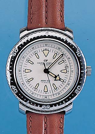CARDI-VOSTOK Herrenarmbanduhr Modell Chronos- kop, Ref.-Nr. 455309, Rußland um 1996, Metall verchr., Edelst.-Schr.-Boden, bei Fer- tigst. ...
