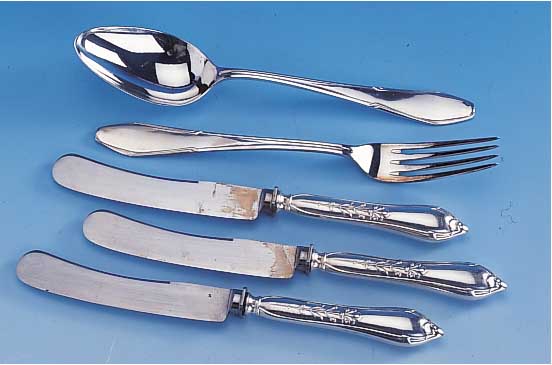 12 LöFFEL, 12 GABELN UND 12 MESSER, BRUCKMANN, UM 1900, 800ER SILBER, REINER JUGENDSTIL, DEKOR VON LöFFEL UND GABEL IDENTISCH, MESSER MIT ...