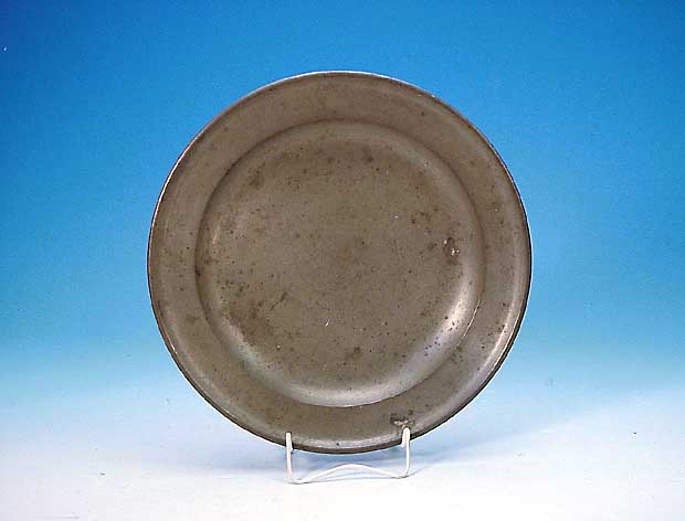 TELLER, UM 1820/30, ZINN, D. CA. 36 CM, L. ALTERSSP.
