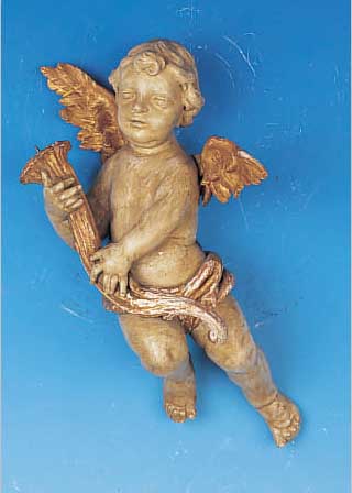 Engel, Barock, um 1760, Lindenholz gefaßt, z.T. restauriert, Fassung meist ergänzt, Reste alter Goldfassung, H. 53 cm