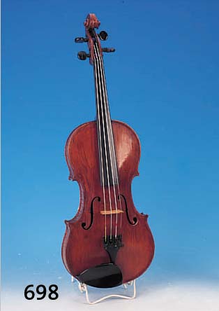 MITTENWäLDER VIOLINE, ENDE 19. JH., ANDREAS-GUEARNERIUS-MODELL, ENGGEFLAMMTER EINTEILIGER BODEN, BERNSTEINFARBEN LACKIERT, ...