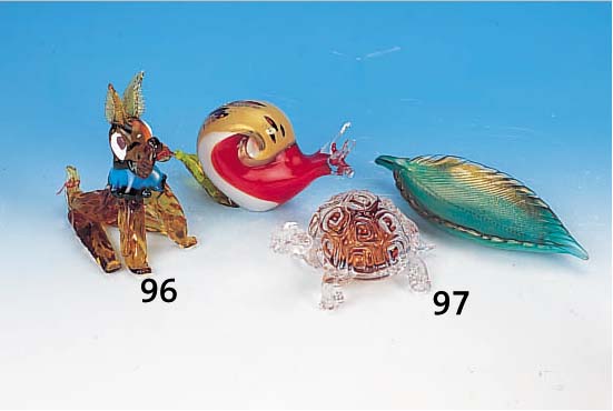BLATTSCHALE, SALVIATI, MURANO, 2. HäLFTE 20. JH., FARBLOSES GLAS, GRüNES ZWISCHENGLAS, 26 X 11 CM, GOLDSTAUB EINGEPUDERT