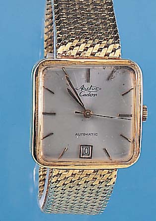 ARCTOS HERRENGOLDBANDUHR MODELL CADOR, REF.-NR. 1325, SCHWEIZ/DEUTSCHLAND UM 1964, GG 585/000, BODEN GEDR., AUTOMATIK M. ZENTRALSEK. U. DATUM, VERS. ...