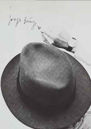 BEUYS, JOSEPH, 1921-1986, KATALOG DER AUSSTELLUNG: MULITPLIZIERTE KUNST 1965-81 IN DER STäNDIGEN VERTRETEUNG DER BRD SAMMLUNG ULBRICHT ...