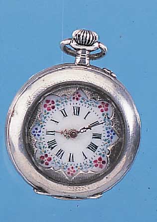 KONVOLUT: 2 DAMENTASCHENUHREN, SCHWEIZ UM 1905, BEIDE EMAILBL. (1X FEINHAARR.), BEIDE GLASR. TIERPRäGUNG NACH INNEN GEZ., BEIDE VERG. ...