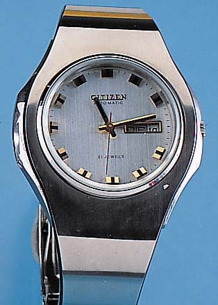 CITIZEN HERRENARMBANDUHR, REF.-NR. 61-9477, JAPAN UM 1976, EDELST., BODEN GESCHR., BEI FERTIGST. WASSERGESCH., AUTOMATIK M. ZENTRAL- SEK., TAG U. ...