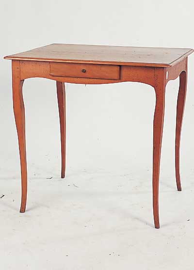 Beistelltisch, deutsch, um 1910-20, Kirschbaum, ein Schub, ca. 69 x 70 x 53 cm, mit altersbedingten Oberflächenschäden und ...