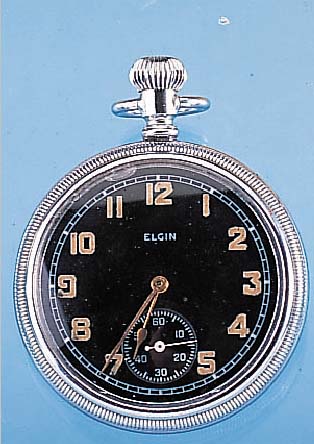 ELGIN B-Taschenuhr, Ref.-Nr. 4965038, USA/ England um 1940, Metall verchr., Boden u. Glasr. verschr., auf Boden Registraturgrav. demnach für ...