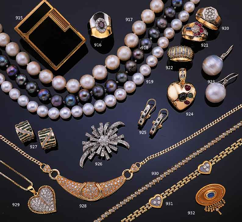 COLLIER MIT DIAMANTEN, GG 750/000, 86 ALTSCHLIFF- UND 8/8-DIAMANTEN ZUS. CA. 2.0 CT WEIß-L. GET. WEIß/SI-P 2, FLACHPANZER- ...