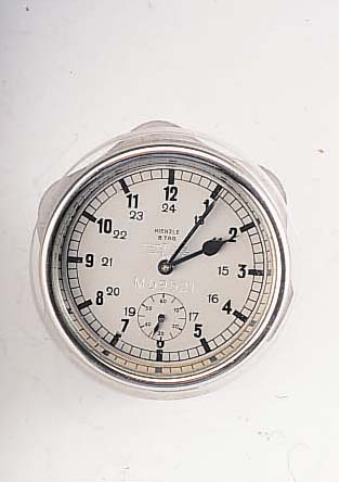 KIENZLE Einbauborduhr 8-Tagewerk, Fertigungs-Nr. 85270, Deutschland um 1940, Aluminium- geh., Einbau D. ca. 80 mm, vers. Kontrastzif- ferbl. m. ...