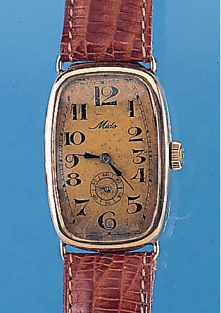 MIDO Herrenarmbanduhr, Ref.-Nr. 135276, Schweiz um 1929, Rose-G. 585/000, Scharnier- boden in sich gew., Blatt fl., Rundankerw., 15 St., ...