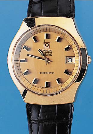 OMEGA HERRENARMBANDUHR MODELL ELEKTRONIK, REF.-NR. 198,021, SCHWEIZ UM 1969, METALL HARTVERG., EDELST.-SCHR.-BODEN, ZENTRALSEK., DATUM, ...