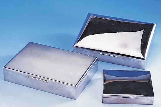 KONVOLUT 3 ZIGARETTENDOSEN, W. BINDER, SCHWäBISCH-GMüND, 925ER SILBER, HOLZ- KORPUS, 4 X 19 X 13 CM (2 X) BZW. 2.5 X 11.5 X 10 ...
