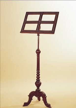 NOTENSTäNDER, UM 1880/90, HöHENVERSTELLBAR, BUCHE NUßBAUMFARBEN, REICH GESCHNITZT UND GEDRECHSELT, H. 147 CM