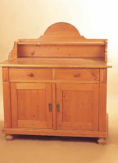 WASCHKOMMODE, DEUTSCH, UM 1890 WEICHHOLZ, ALTERS- BZW. GEBRAUCHSSCHäDEN CA. 119 X 110 X 71.5 CM