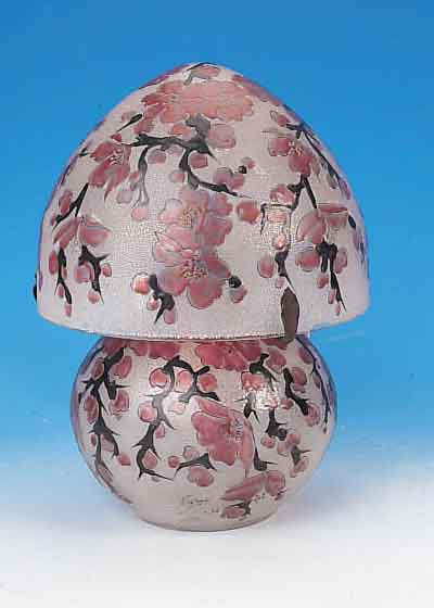 TISCHLAMPE, LAROYE, LUCIEN UM 1915/18, FARBLOSES GLAS, MIT REICHER EMAILMALEREI, KIRSCHBLüTENDKEKOR, SIGNIERT, H. 31.5 CM