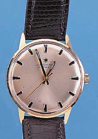 KONVOLUT: 3 JUNGHANS HERRENARMBANDUHREN, GEFERT. VON 1965-1973, ALLE 17 ST., HANDAUFZ.,RUNDKAL., 1X GG 585/000, KAL. 623,01, BODEN GEDR., 1X ...
