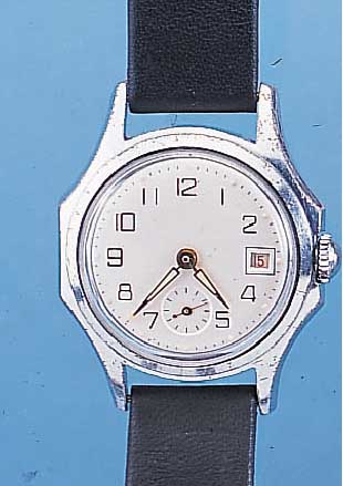 KONVOLUT: 2 RUSSISCHE HERRENARMBANDUHREN, ENDE 60ER JAHRE, BEIDE HANDAUFZUGKAL., 1X METALLSCHR.-GEH., HARTVERCHR., KL. SEK. VERT.,DATUM, ...