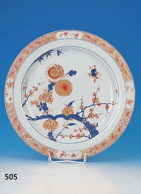 GROßE PLATTE, CHINA, 18. JH., PORZELLAN, BLUMENDEKOR, GOLDSTAFFAGE, D. 43 CM