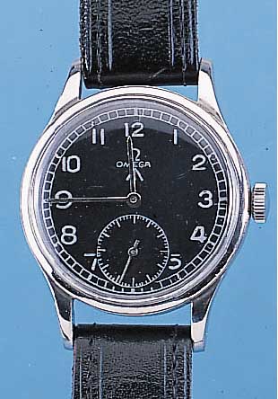 OMEGA MILITäRARMBANDUHR, SCHWEIZ UM 1947, EDELST., BODEN GESCHR., BLATT REST., FüR DIE BRIT. ARMEE, SO REGISTRATURGRAV. AUF BODEN, 15 ST., ...