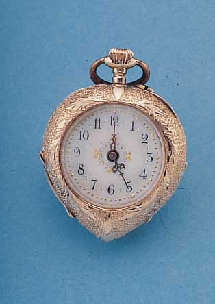 GROSJAN FRERES DAMENTASCHENUHR, REF.-NR. 272737, SCHWEIZ UM 1900, RG 585/000, FüR DEN DTSCH. MARKT, SELTEN, IN HERZFORM, RUNDUMGRAV.RüCKS. ...