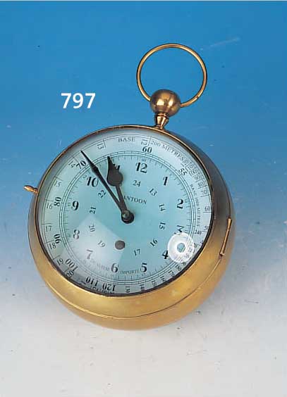 Große Kugeluhr, neuzeitlich, Metallgehäuse, große runde Gläser vorn und hinten, Papierzifferblatt, Stiftenankergang- werk mit ...