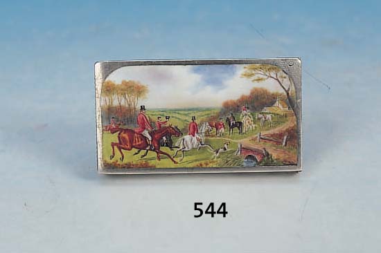 STREICHHOLZBEHäLTER, LONDON, UM 1915, SILBER, MIT SCHöNER EMAILARBEIT, JAGDGESELL- SCHAFT, 5.5 X 3 CM