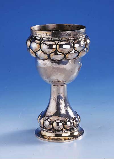 SOGN. ANANASPOKAL, DEUTSCH, 800ER SILBER, REINE HANDARBEIT, TREIBARBEIT, ART-DECO, MIT WIDMUNG DAT. 1929-1933, H CA. 17 CM, CA. 190 G