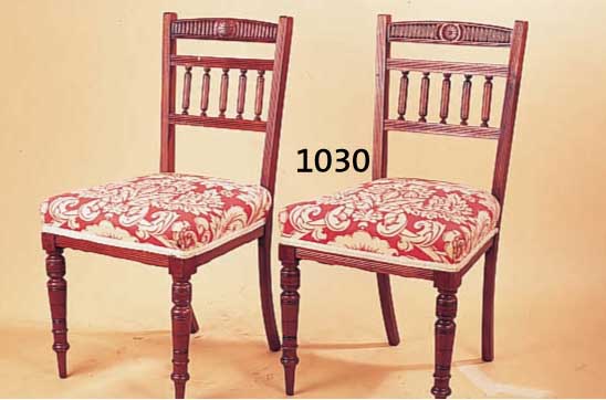 ZWEZWEI STÜHLE, ENGLAND, UM 1900, MAHAGONI MASSIV, GEDRECHSELT, AUFGEARBEITET, H. 88/SH. 48 CM