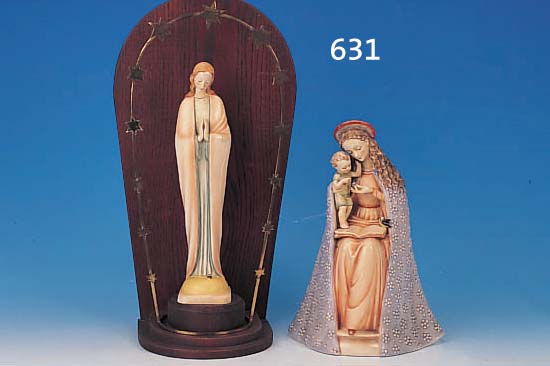 ZWEI SKULPTUREN, GOEBEL, ENTWURF HUMMEL, VORKRIEG, 1 X MANDONNA MIT KIND, BEMALT, EHEMALIGE BRUCHSTELLEN GEKLEBT, H. 31 CM UND MADONNA ...