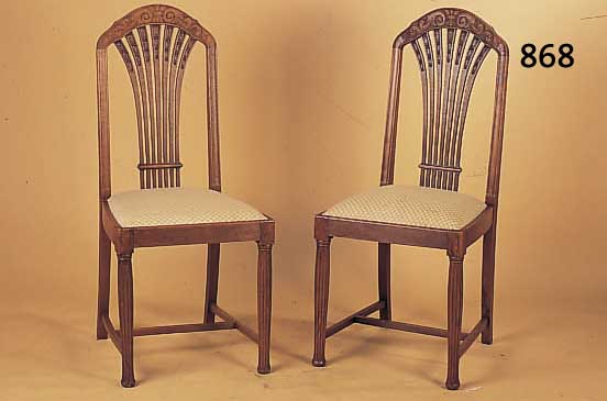 Vier Stühle, deutsch, 20er/30er Jahre, Eiche massiv, mit Flachschnitzereien, Bezug und Polsterung erneuert, H. ca. 106.5 cm, Sitzh. ca. ...
