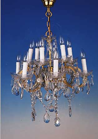 DECKENLEUCHTER, ITALIEN, MITTE 20. JH., GLASUMMANTELTE MONTUREN, REICHER GLASBEHANG, 12 BRENNSTELLEN, NEU ELEKTRIFIZIERT, H.CA. 54/51 CM