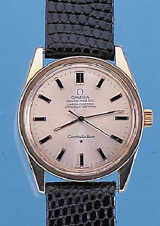OMEGA HERRENARMBANDUHR CONSTELLATION, REF.- NR. 167021, SCHWEIZ UM 1968, EDELST. M. STAR- KER GG-HAUBE, BODEN GESCHR., VERS. BLATT, ...
