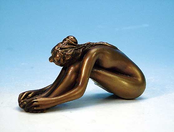 Bruni, Bruno, 1930 Gradara/Italien, ansässigin Hamburg, Skulptur in Bronze, patiniert, z.T. poliert, weiblicher Akt, signiert, 250/1250, ...