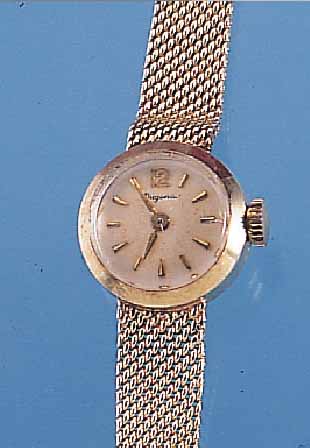 KONVOLUT: 2 DAMENARMBANDUHREN FüR DEN DEUT- SCHEN MARKT, 1X ZENTRA, UM 1938, 20 MICRON GG-AUFL., TONNENFORM INCL. BAND, SCHARNIERB., BASISKAL. ...