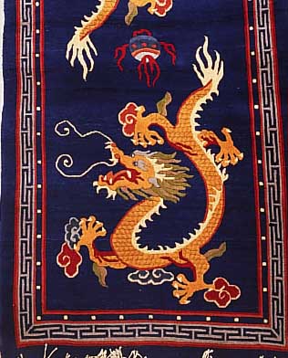 China .ca 183 x 92 cm. Flor Wolle.