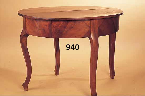 KONSOLENTISCH, DEUTSCH, UM 1850/60, AUFKLAPPBAR, MIT SCHUBLADE, NUßBAUM MASSIV, LEICHTE ALTERSSPUREN, MAß AUF ANFRAGE