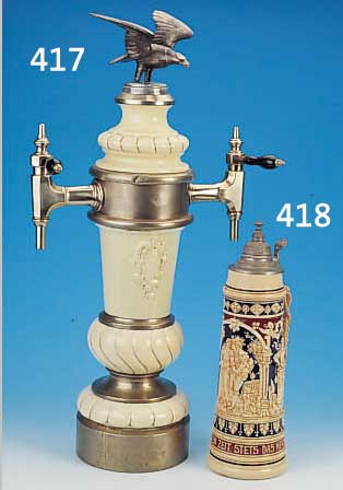 GROßER BIERKRUG, WESTERWALD, UM 1900-10, STEINGUT, REICH RELIEFIERT MIT GALANTER SZENE UND SINNSPRUCH, RELIEFIERTER ZINNDECKEL,H. CA. 41 CM